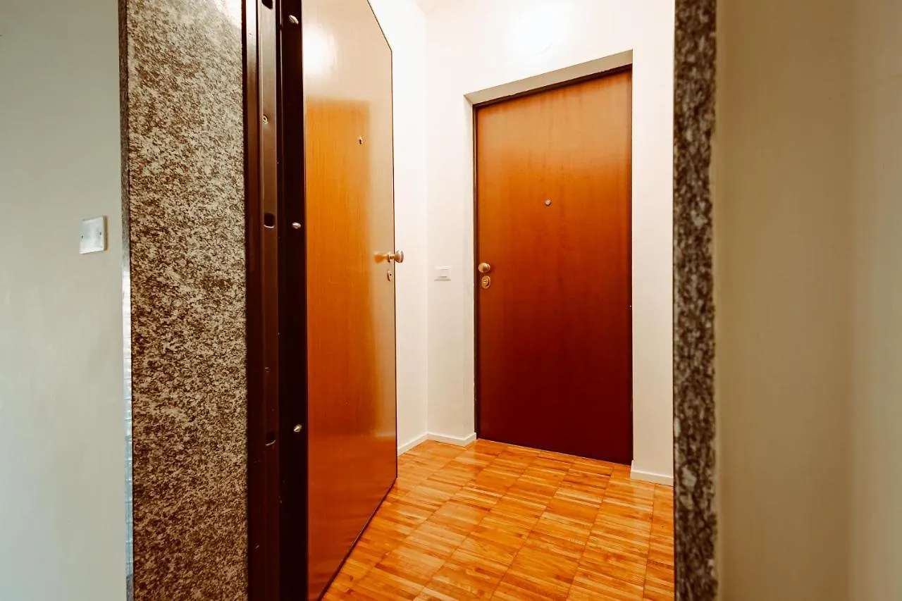 Loft De Sanctis Apartment Milan Italy