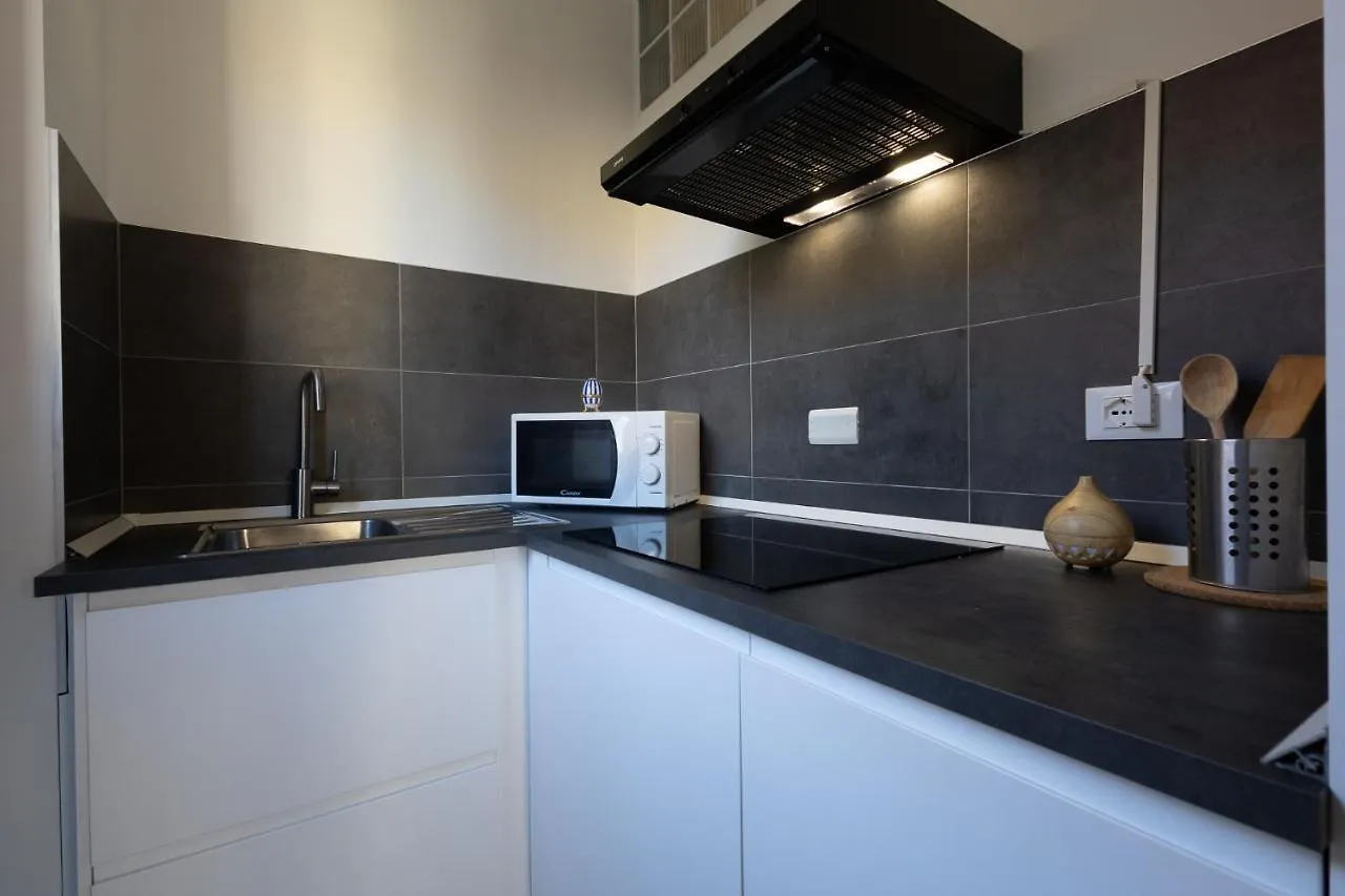 Loft De Sanctis Daire Milano